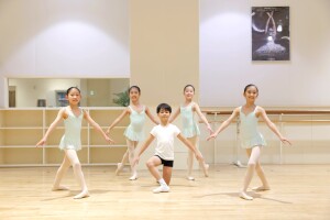 『 舞』 で楽しく！美しく！ ～クラシックバレエを通して未来へ羽ばたく子どもたちのパフォーマンス～ 